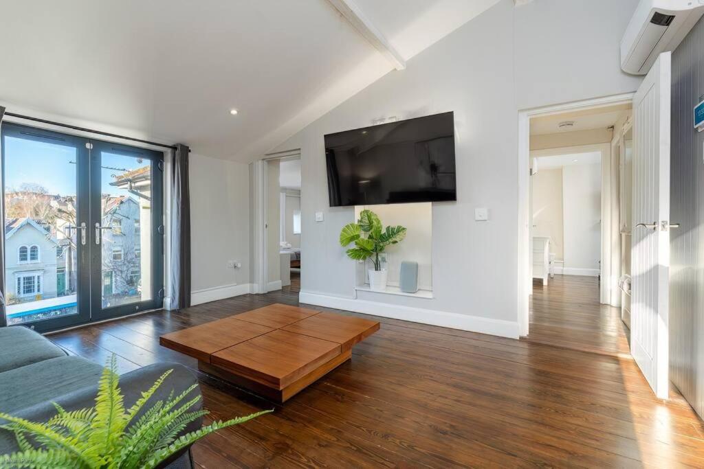 Smart-Home In Original Victorian Building Bristol Exteriér fotografie